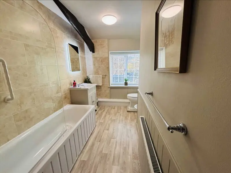 Castleton-Cottage-bathroon-2